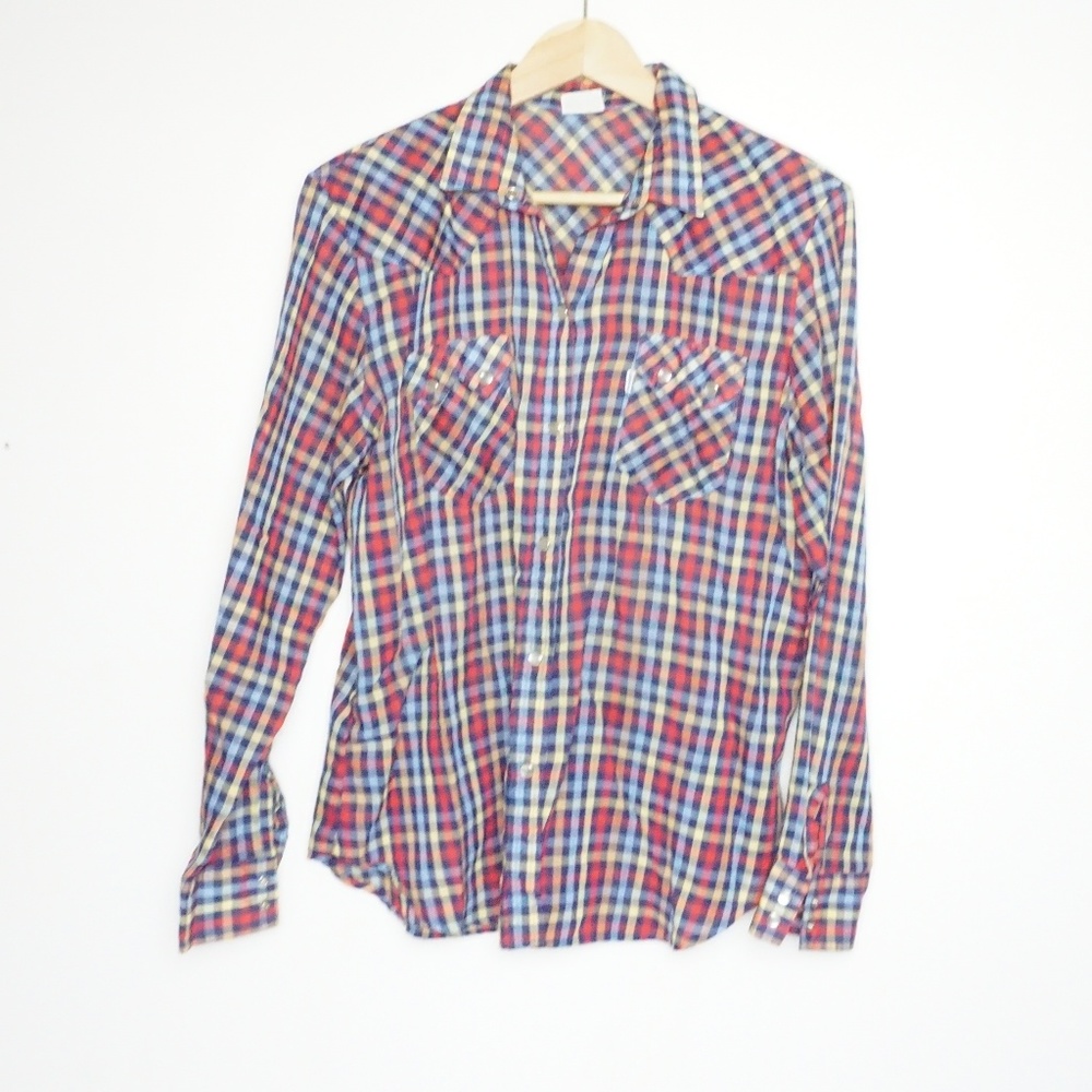 Levi Strauss plaid long sleeve button down shirt